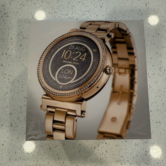 Michael Kors Gold Sofia Smartwatch DW5B 4th Generation - Picture 1 of 10